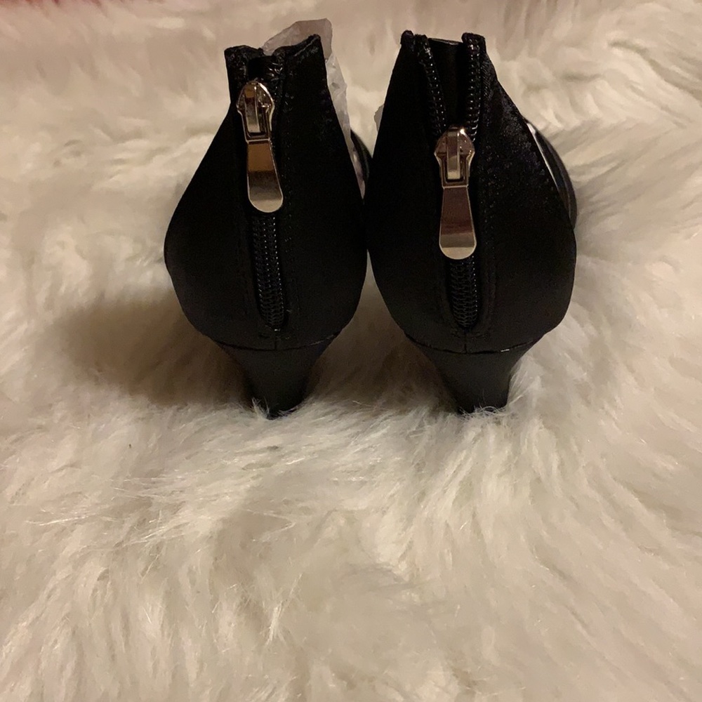 Journee Collection Connor wedge sandal black 7.5 - Picture 4 of 5